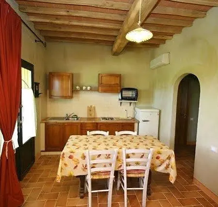 Il Nespolo Hotel *
